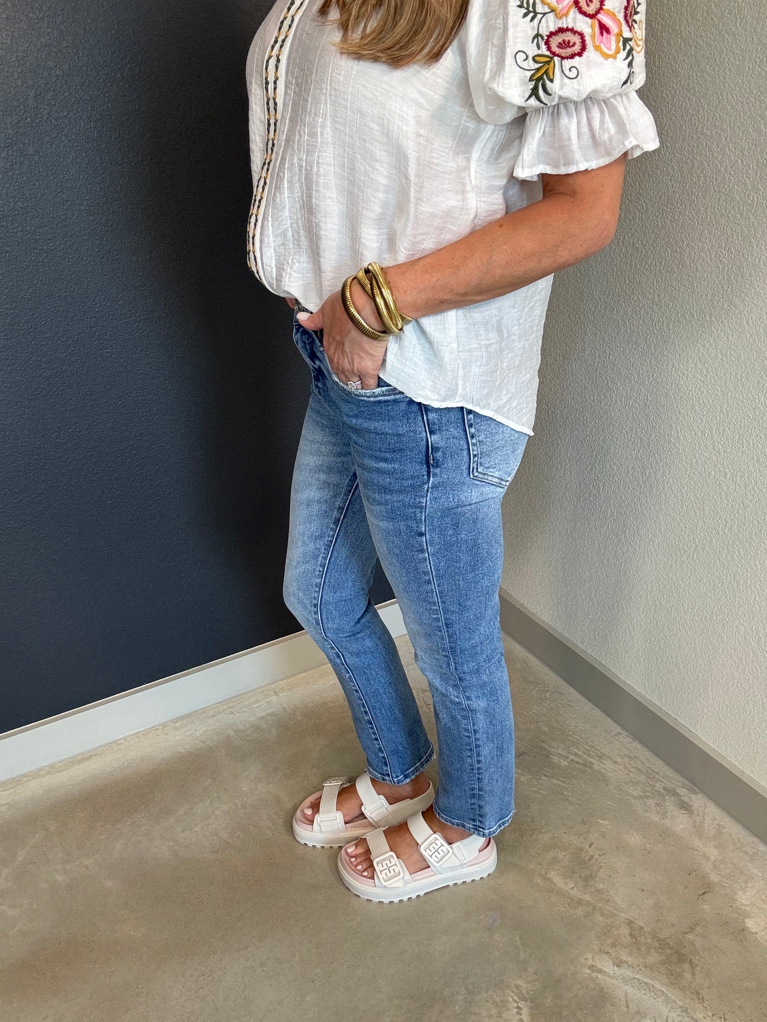 Mid Rise Slim Straight Jeans by Bayeas