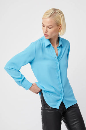 The Signature Shirt in Turquoise